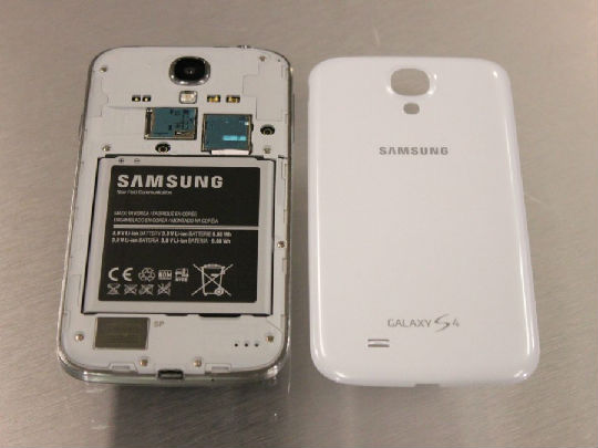 ,智能手机,对战iPhone 5S ， Sumsung Galaxy S4的12个过人之处