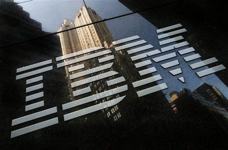 ,上市交易,彭博社：IBM将启动全球裁员 规模或至8000人