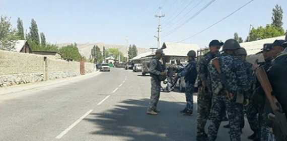 吉尔吉斯斯坦和塔吉克斯坦边境交火
